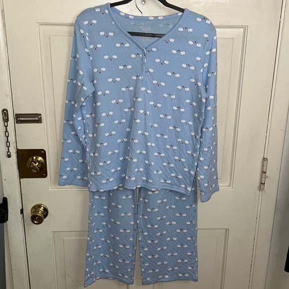 croft & barrow Other - Croft and Barrow Long Sleeve Pajamas Blue with Sheep Size M